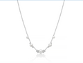Collana Andromeda con perle Oriente e topazi bianchi in argento.